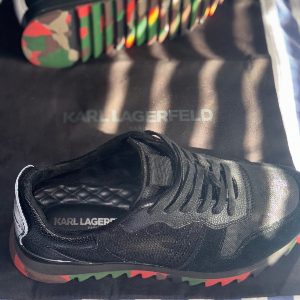 Karl Lagerfeld Paris Black/Camo Men’s 10(US) with original storage bag